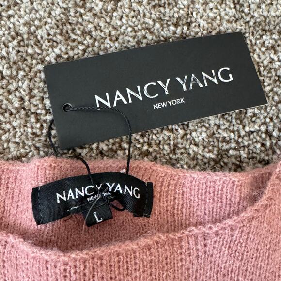 Nancy Yang New York NWt Women's Size Large Pom Heavy Knit Sweater Artsy - Picture 6 of 14
